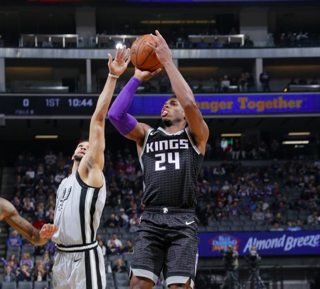 包含萨克拉门托国王内部会议纪要流出——转会期主帅复盘，NBA常规赛使命明确，身体对抗强度拉满的词条