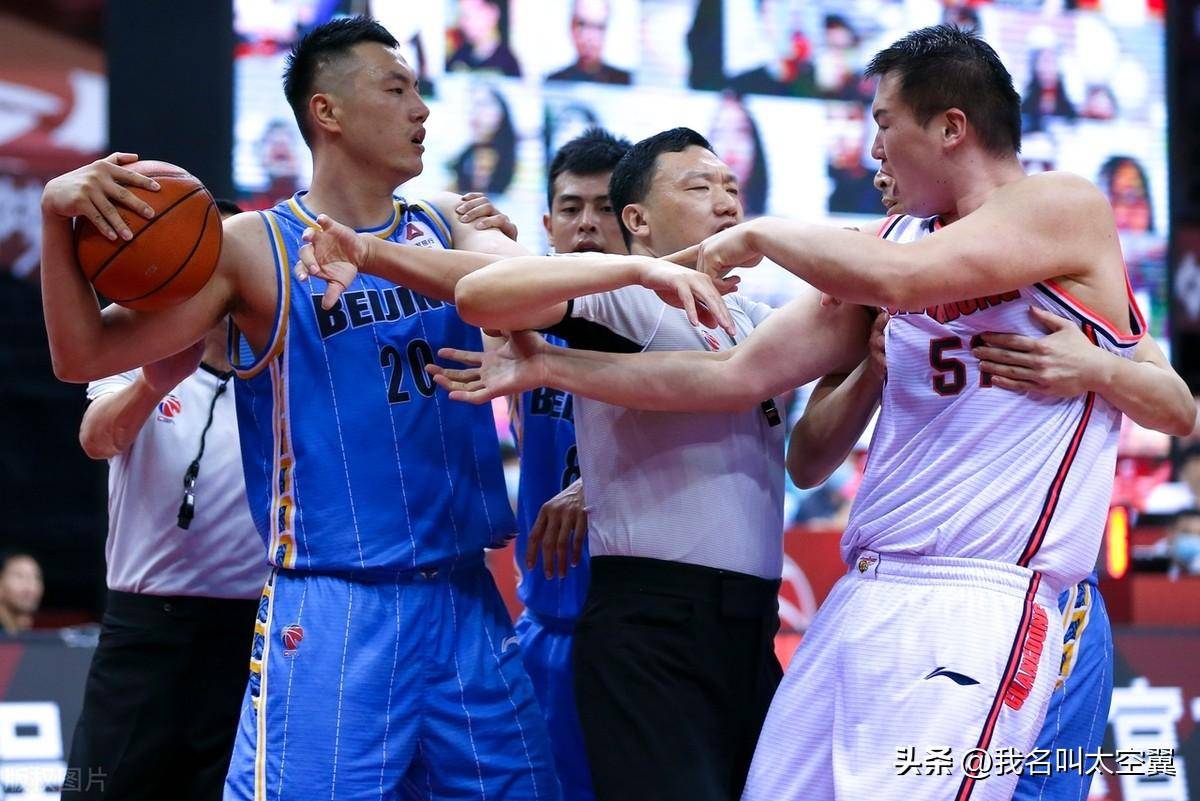 包含CBA季后赛冲刺阶段走向成谜；北京首钢更衣室发声；信心回归；赛季目标并未改变的词条