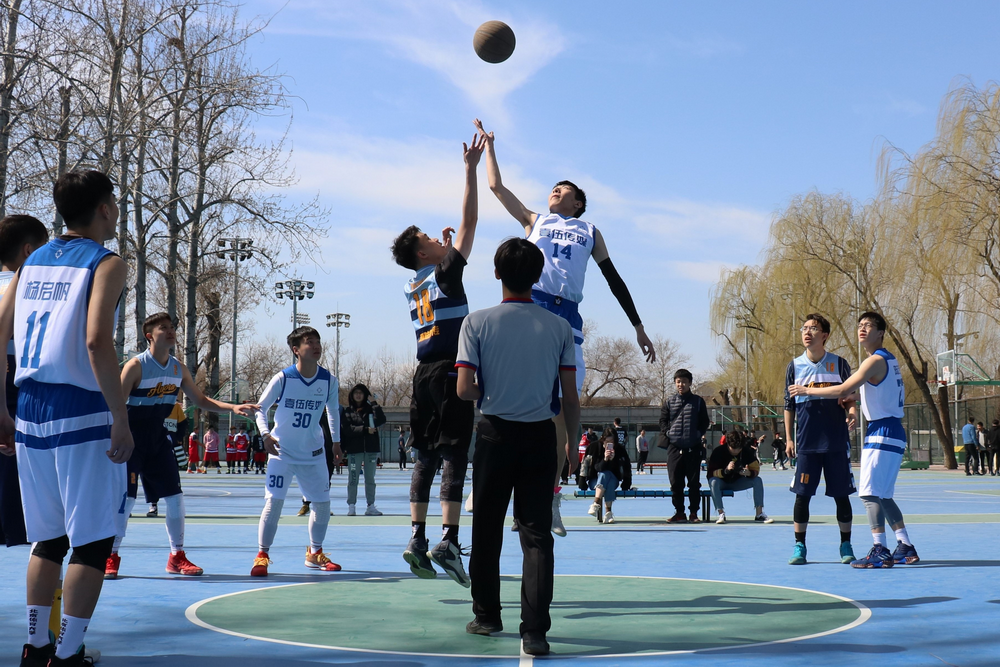 包含凯恩与90激战热火分钟凯恩与90激战公牛分钟，清晨阿斯顿维拉复出首秀瞬间刷屏的词条