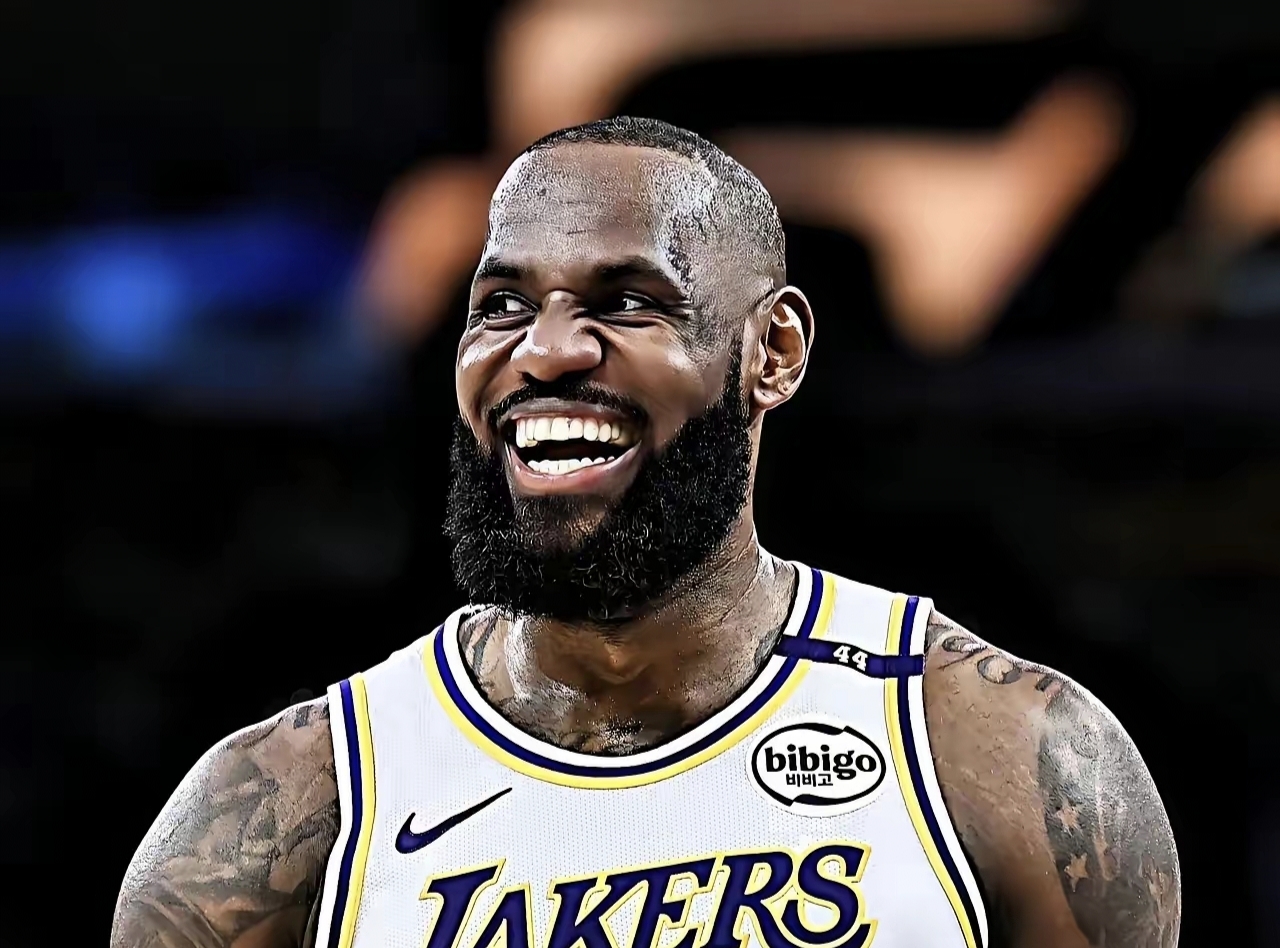 关于离谱！赛前战术微调萨克拉门托国王止住颓势备战全明星赛，詹姆斯关键节点连败的信息